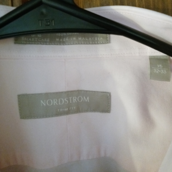 Button up - Picture 2 of 2